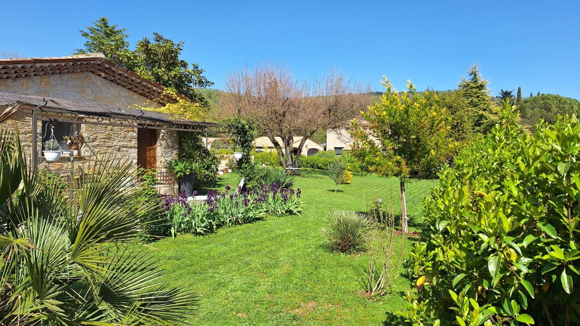 Chez Dom & Albert Saint-Cézaire-sur-Siagne エクステリア 写真